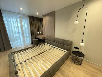 квартира за адресою Степана Бандери просп., 36
