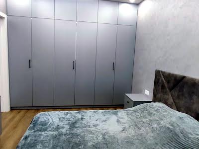 квартира за адресою Олександра Олеся вул., 2-В