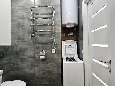 квартира за адресою Софії Русової вул., 7-Г