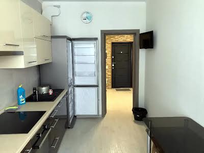 квартира за адресою Драгоманова вул., 2а