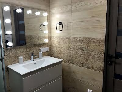 квартира за адресою Бориса Гмирі вул., 16а