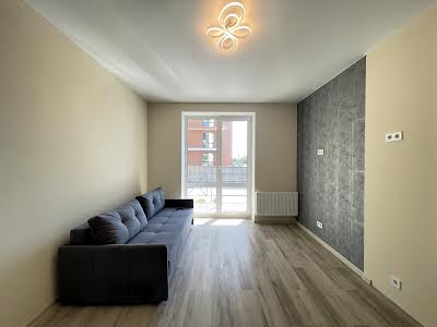 квартира за адресою Українська вул., 15
