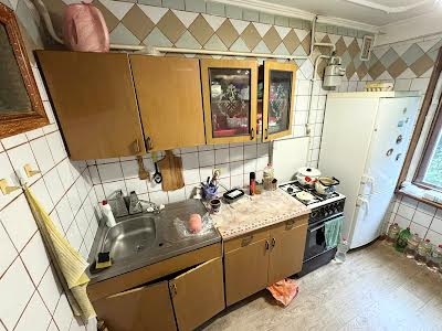 квартира за адресою Великотирнівська вул., 30