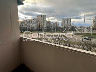 квартира по адресу Зои Гайдай ул., 12/10