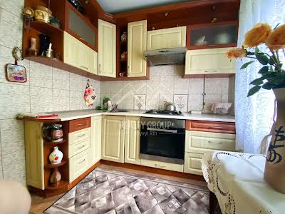 квартира за адресою Кривий Ріг, Івана Авраменка вул. (Корнійчука), 11