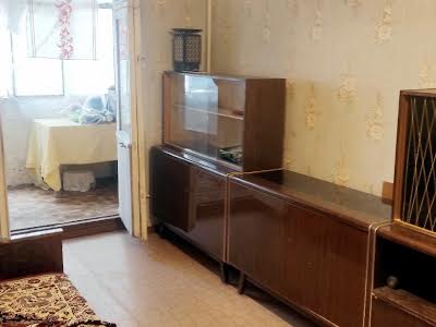 квартира за адресою Космодромна вул., 8