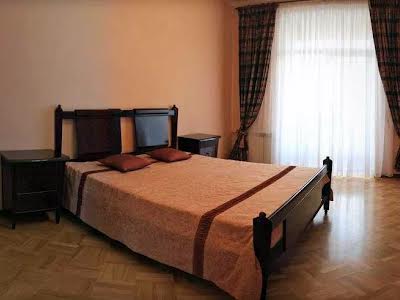 квартира по адресу Воскресенська ул., 27