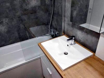 квартира за адресою Ревуцького вул., 40 Г