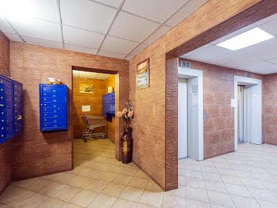 квартира за адресою Дарницький бульв., 10а