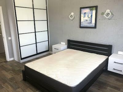 квартира за адресою Борткевича вул., 5