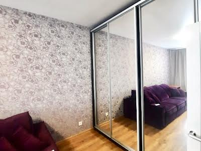 квартира за адресою Михайлівська вул., 8