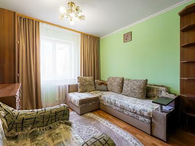 квартира по адресу Антоненко-Давыдовича ул., 9