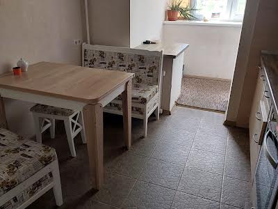 квартира за адресою Зарічанська вул., 32