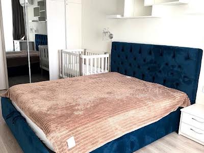 квартира за адресою Зарічна вул., 6