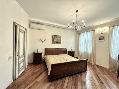 квартира по адресу Боричів Тік ул., 30