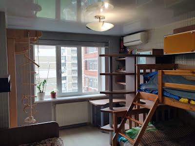 квартира за адресою Ревуцького вул., 9