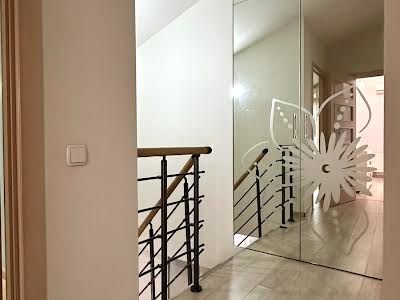 квартира за адресою Регенераторна вул., 4
