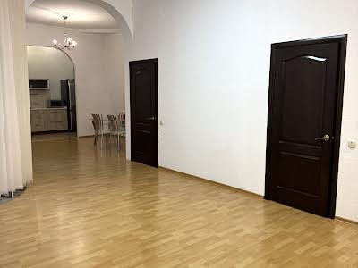 квартира по адресу Шота Руставели ул., 34