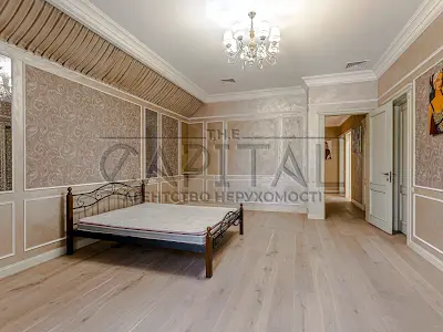 дом по адресу радісна, 3
