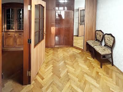 квартира за адресою Звіринецька вул., 65