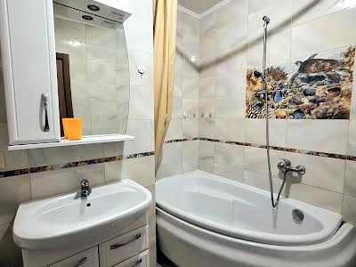 квартира по адресу Боголюбова ул., 10