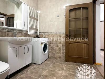 квартира за адресою Митна вул., 70