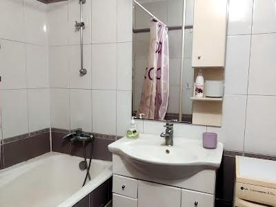 квартира за адресою Академіка Доброхотова вул., 15