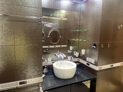 квартира за адресою Богдана Хмельницького вул., 35
