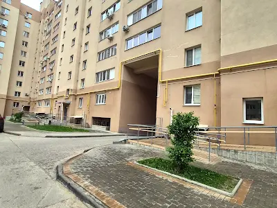 квартира за адресою Пр-т Свободи, 16/2