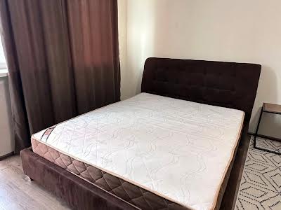 квартира за адресою Олени Пчілки вул., 3