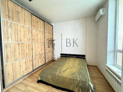 квартира за адресою Деміївська вул., 13