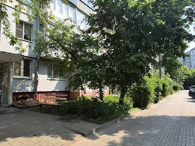 квартира за адресою Холодноярської бригади, 10