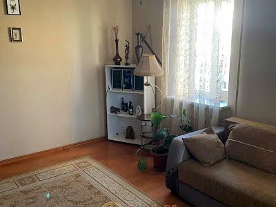 квартира за адресою Академіка Сахарова вул., 48