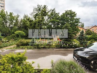 квартира за адресою Сергія Берегового вул. (Мартиросяна), 5