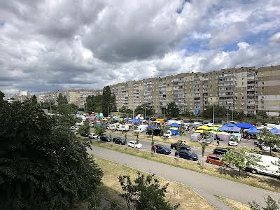 квартира по адресу Ревуцкого ул., 34