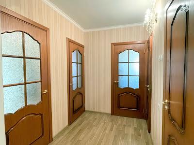 квартира за адресою Миколи Закревського вул., 5