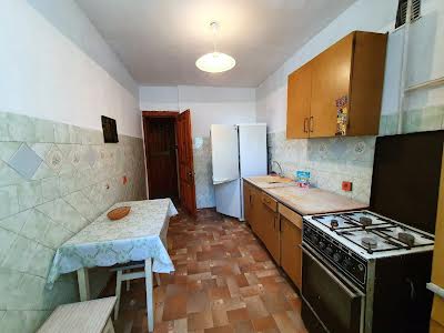 квартира за адресою Міцкевича вул., 11
