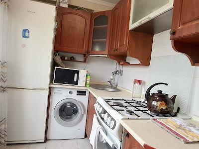 квартира по адресу Строителей ул., 9