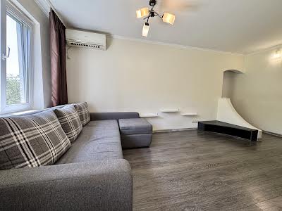 квартира по адресу Леся Курбаса просп., 9