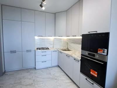 квартира за адресою Роксоляни вул., 10