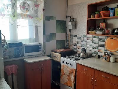 квартира за адресою Космонавтів вул., 27/3