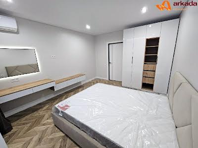 квартира за адресою Довга вул., 20в
