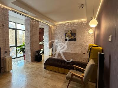 квартира за адресою Обсерваторна вул., 5