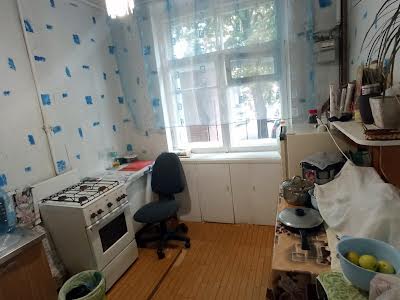 кімната за адресою Кловський узвіз, 3