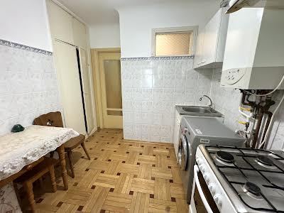квартира по адресу Василиянок ул., 66а