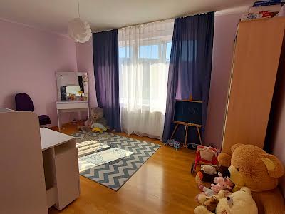 будинок за адресою Центральна, 7