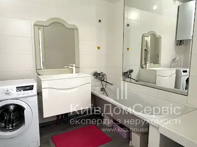 квартира по адресу Драгоманова ул., 2-Б