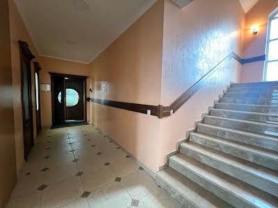 будинок за адресою Юності вул., 120