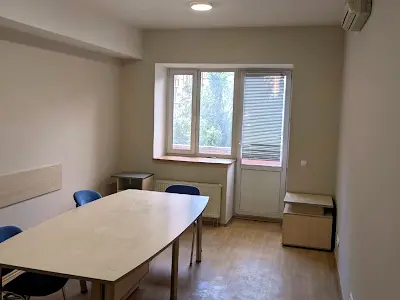 квартира за адресою В'ячеслава Чорновола вул., 25