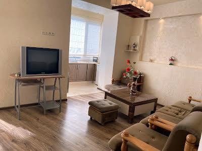 квартира за адресою Центральна, 3